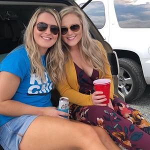 Meet your Posher, Leigh